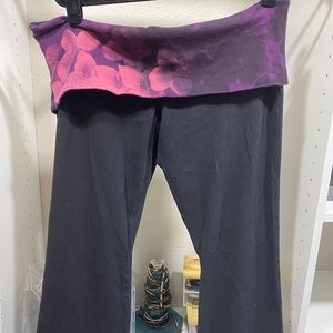 Express Yoga Pants- small flare